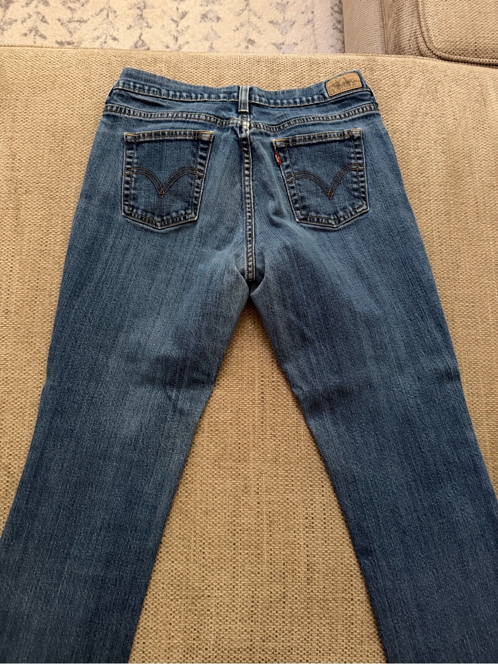 Levi's 505 Straight-Leg Women's Jeans in Denim Blue - Picture 4 of 7